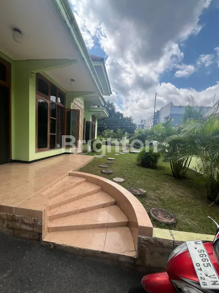 image RUMAH DARMO VILLA 4KT+1 LOKASI STRATEGIS SEBERANG PAPAYA SUPERMARKET DEKAT KE HR MUHAMMAD DAN PAKUWON MALL (2)