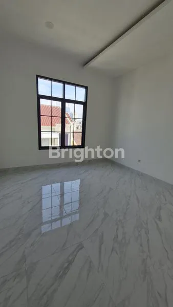 image RUMAH BARU 3 LANTAI SIAP HUNI DURI KEPA (7)