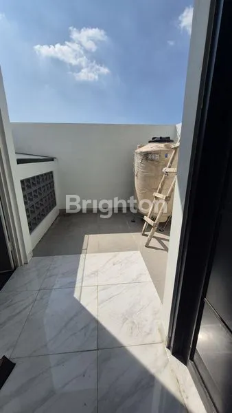 image RUMAH BARU 3 LANTAI NYAMAN DURI KEPA (8)