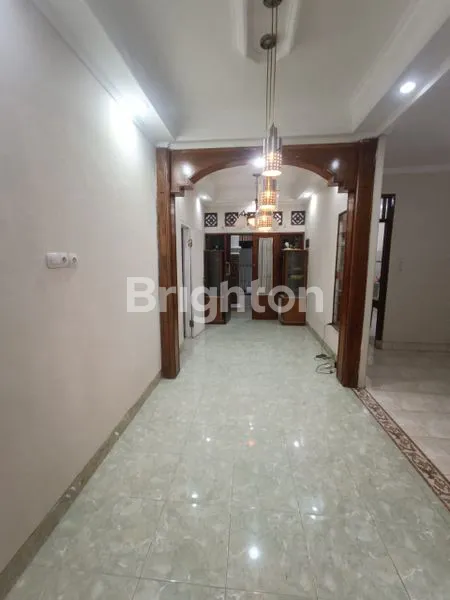 image RUMAH MEWAH MURAH TUGU CIMANGGIS DEPOK  (2)