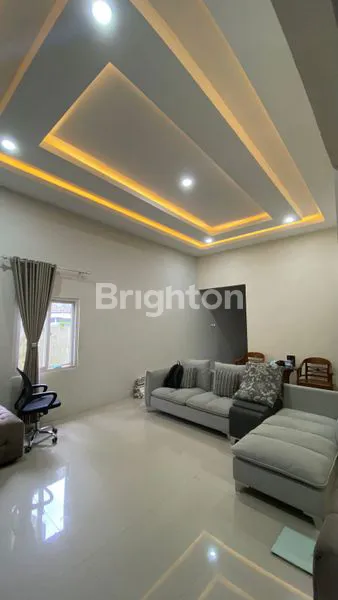 image DIJUAL CEPAT RUMAH CANTIK JL.PERINTIS SAMARINDA (2)