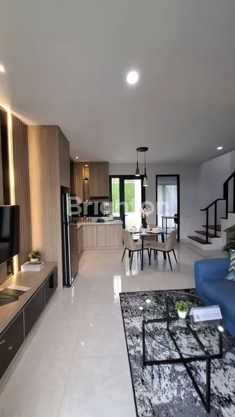 image RUMAH MODERN MINIMALIS 2 LANTAI TIDAR MALANG (1)