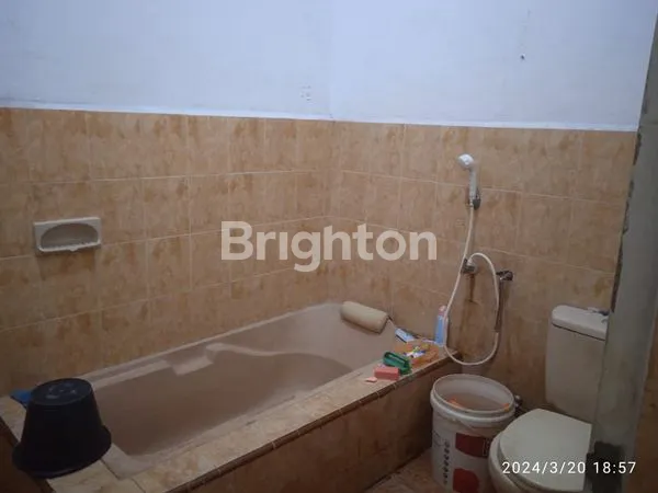 image RUMAH IMPIAN KELUARGA BESAR – 6 KAMAR TIDUR, TANAH 647,8M²! (6)