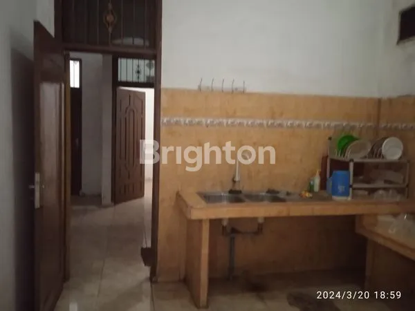 image RUMAH IMPIAN KELUARGA BESAR – 6 KAMAR TIDUR, TANAH 647,8M²! (5)