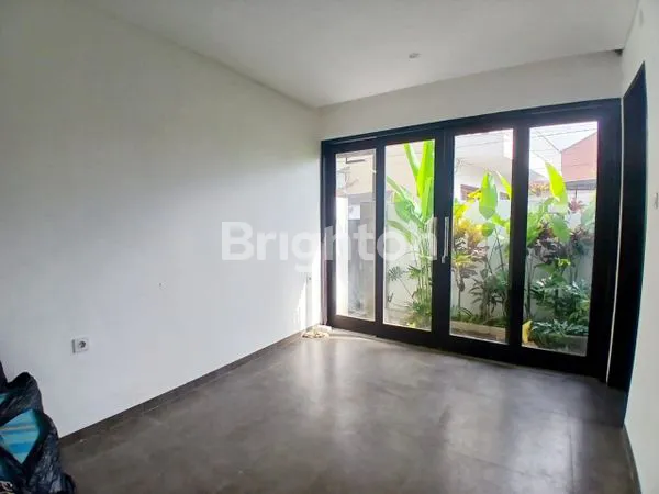 image VILLA 2 LANTAI BARU MODERN TROPIKAL DI SANUR – SEMI FURNISHED (8)