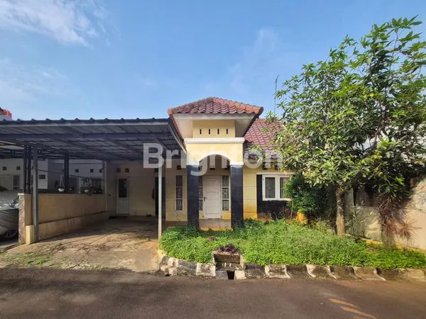 image RUMAH STRATEGIS MURAH DEKAT LRT CLUSTER PEKAYON DEKAT GALAXY DI KOTA BEKASI SELATAN (1)