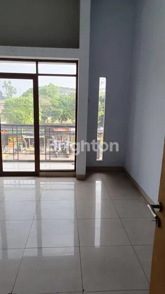 image DISEWAKAN RUKO  STRATEGIS DI PUSAT KERAMAIAN PERUMAHAN MEKAR WANGI BANDUNG (5)