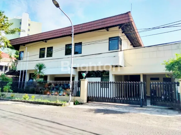 image RUMAH ATAU KANTOR RAYA SARONOJIWO , PANJANG JIWO SURABAYA , SIAP PAKAI  (1)