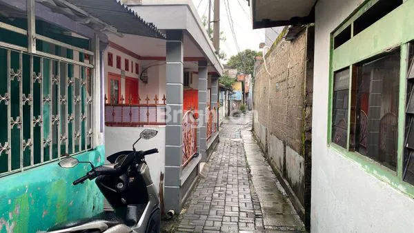 image DIJUAL MURAH RUMAH DI COKROAMINOTO , CILEDUG ,  TANGERANG (5)