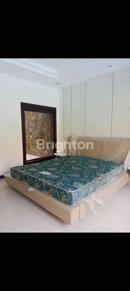 image RUMAH CANTIK SWIMMING POOL DISEWAKAN (4)