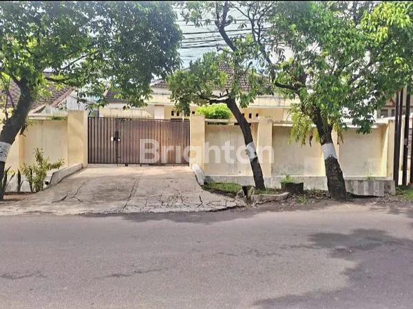 RUMAH SIAP HUNI STRATEGIS DI HALMAHERA RAYA SEMARANG