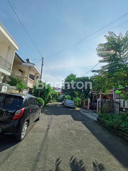 image GRIYA LOKA BSD LT 180 LB 350.KT 6 KM 6 (6)