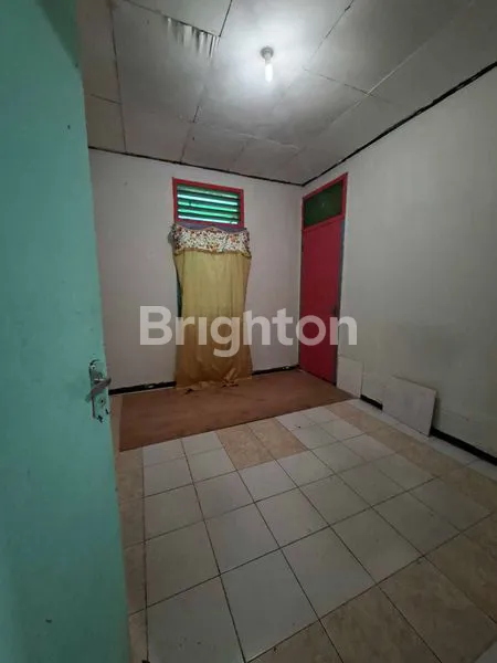 image RUMAH DENGAN PARKIRAN YANG LUAS DI GUNUNG SARI BALIKPAPAN (5)