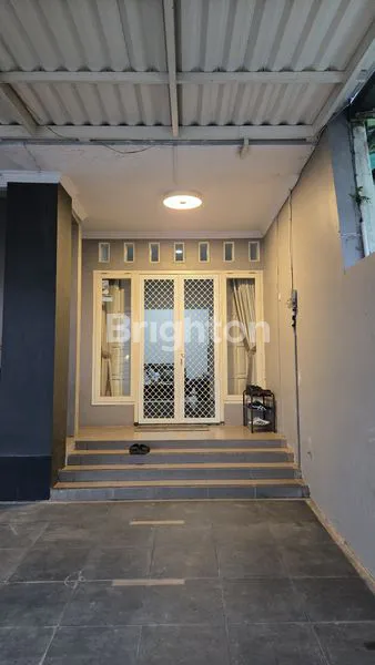 image RUMAH MEWAH FULLY-FURNISHED 4KT DI PURI AYODYA SEMARANG (3)