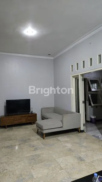 image RUMAH MEWAH FULLY-FURNISHED 4KT DI PURI AYODYA SEMARANG (7)