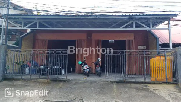 TEMPAT USAHA STRATEGIS EX-SHOWROOM DI JANTUNG DENPASAR