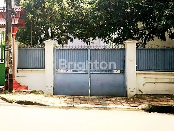 image RUMAH TANJUNG DUREN SEMIFURNISH DENGAN PEKARANGAN LUAS DAN BEBAS BANJIR (1)