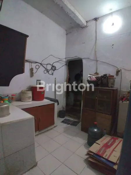 image RUMAH MULFIFUNGSI USAHA DAN KOS KOS SAN DISISI GROGOL PASAR (2)