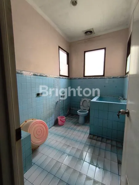 image RUMAH LAMA 1 LANTAI LAYAK HUNI DI TAMAN ARIES (8)