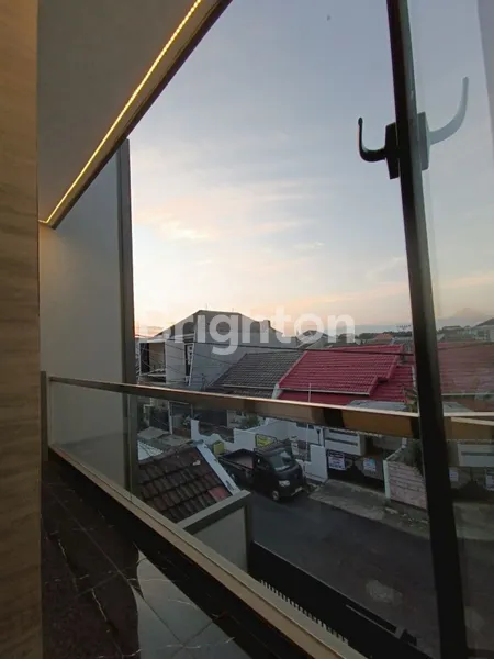 image PERUM NGINDEN INTAN GEOMETRIC ARSTISTIC NEW HOUSE (8)