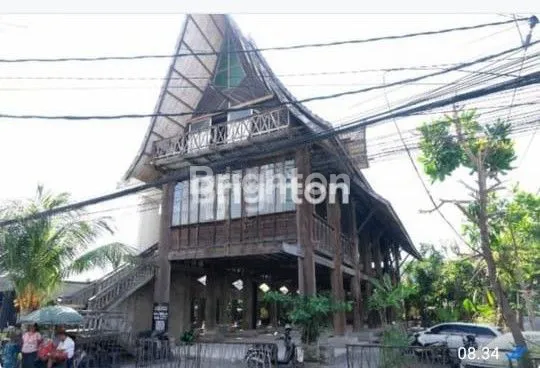 image RUMAH GALERY 3 LANTAI LOKASI  JL PANTAI BERAWA PINGGIR JALAN BESAR (6)