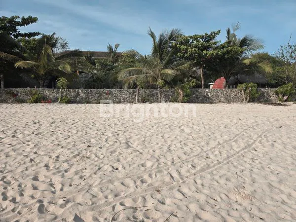 DI JUAL  – HOTEL DI SUMBA, BARAT