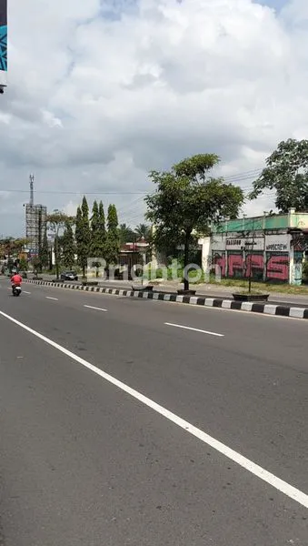 image DIJUAL TANAH LUAS BONUS BANGUNAN DI LOKASI POTENSIAL MERTOYUDAN MAGELANG (4)
