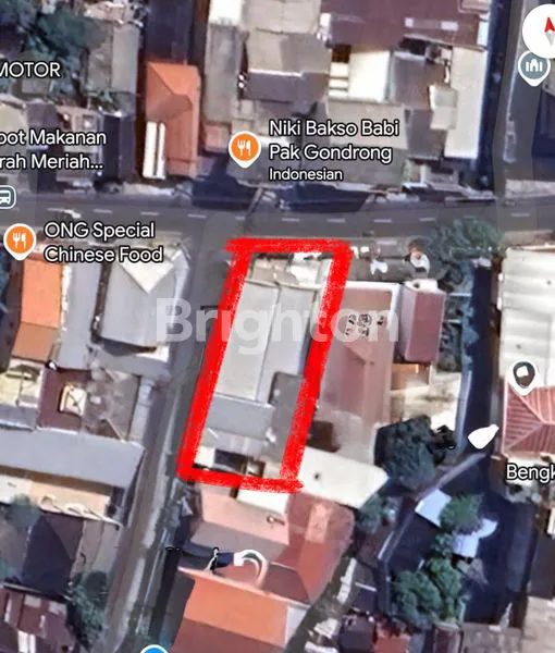 image RUMAH TINGGAL DAN TEMPAT USAHA DI TENGAH KOTA SOLO!! LOKASI PREMIUM OLD MONEY!! HANYA 1 MENIT KE BALAIKOTA SOLO (2)