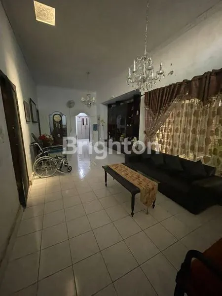 image RUMAH 2 LANTAI DI DR SUTOMO (3)