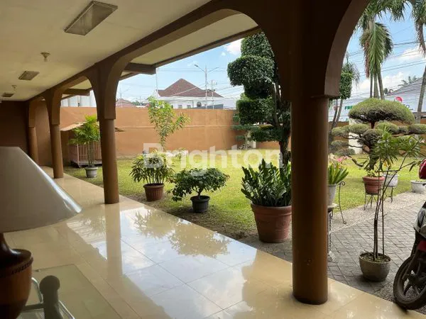 image RUMAH MEWAH _MEDAN POLONIA (2)