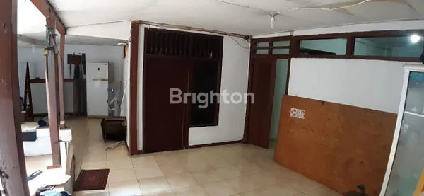 image RUMAH TUA 2 KT DI KRUKUT GAJAH MADA, JAKARTA PUSAT, SHM (3)