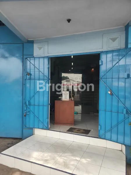 image GEDUNG BANK (1)