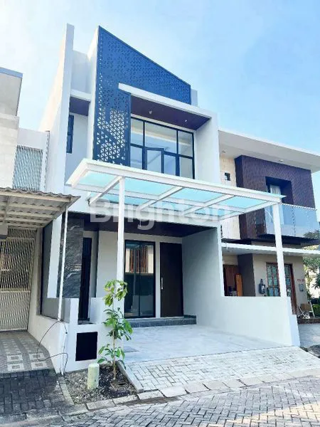image RUMAH MEWAH 4 KT DI CLUSTER MOCA VRBANA, WIYUNG, SURABAYA (1)