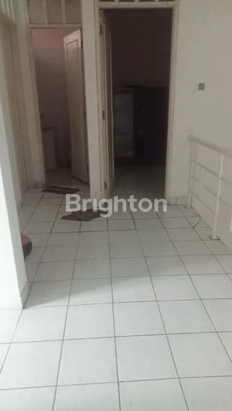 image RUMAH 2 LT DI PERMATA MILLENIUM LIPPO KARAWACI TANGERANG  (8)