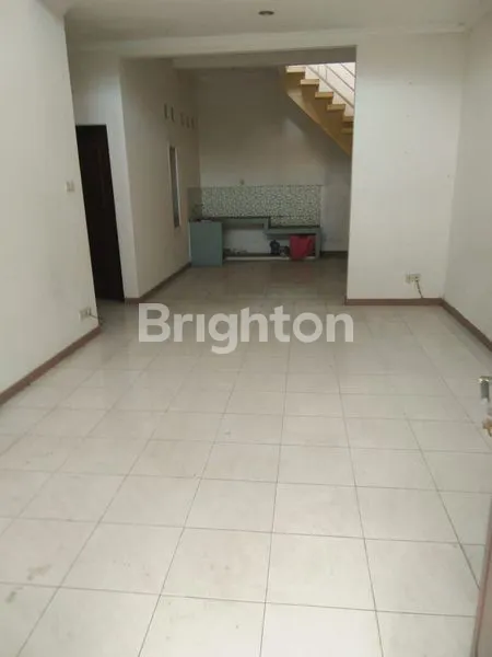 image PURI SURYA JAYA BOSTON (2)