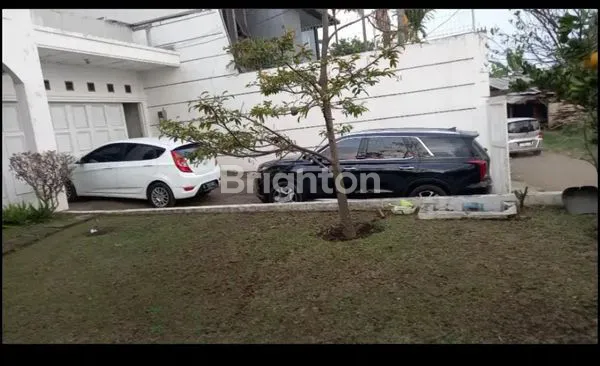 image RUMAH IDAMAN 2 LANTAI SERTIFIKAT SHM DI SETIABUDI BANDUNG (3)