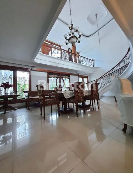 image RUMAH SEMI FURNISHED SIAP HUNI DI BINTARO JAYA SEKTOR 3A TANGERANG (1)