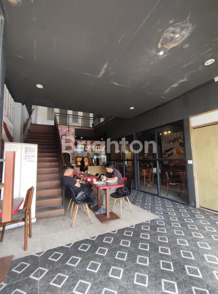 image RESTO SEDANG BERJALAN DI SANUR (2)