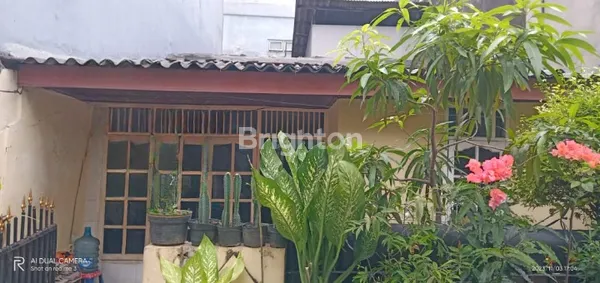 image RUMAH KOMPLEK HII KELAPA GADING (1)