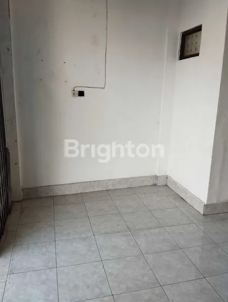 image DISEWAKAN RUKO JALAN MERTHASARI KUTA (3)