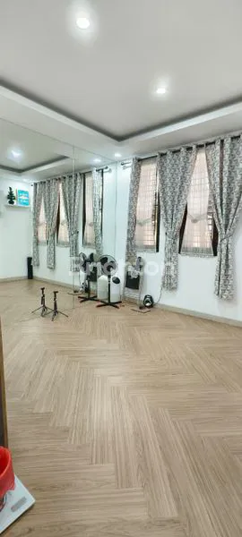 image DIJUAL RUMAH BANGUNAN BARU + FASILITAS SENDIRI DI KELAPA GADING, JAKARTA UTARA (5)