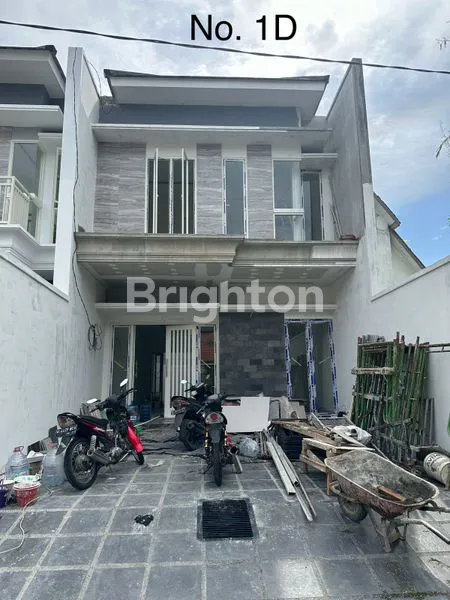 image RUMAH MEWAH 2 LANTAI DI JEMURSARI SELATAN, SURABAYA SELATAN (1)
