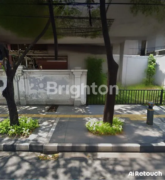 image RUMAH MEWAH DI MENTENG – LOKASI STRATEGIS, POTENSI INVESTASI TINGGI! (1)