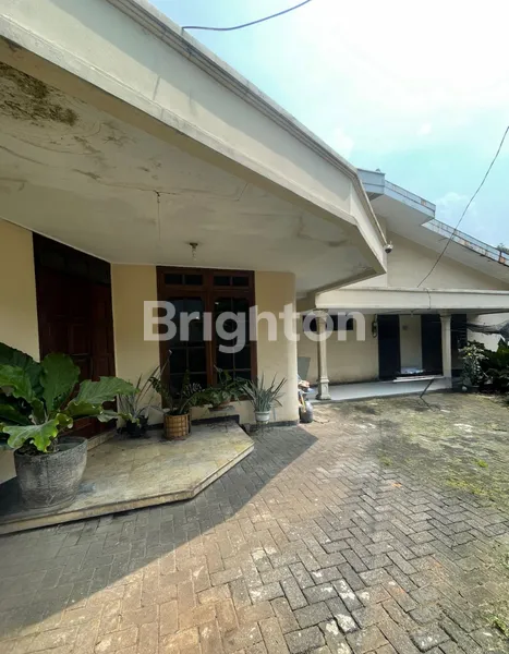image RUMAH HITUNG TANAH STRATEGIS SELANGKAH MENUJU PONDOK INDAH MALL JAKARTA SELATAN (1)