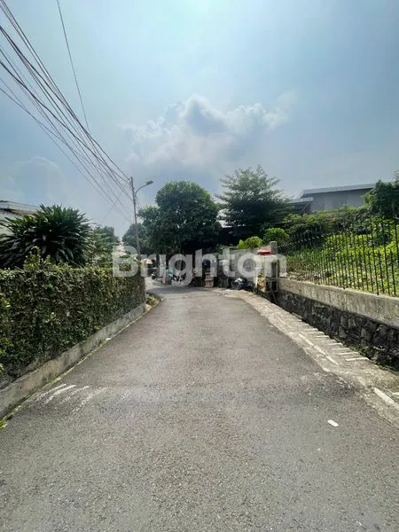 image RUMAH HITUNG TANAH STRATEGIS SELANGKAH MENUJU PONDOK INDAH MALL JAKARTA SELATAN (5)