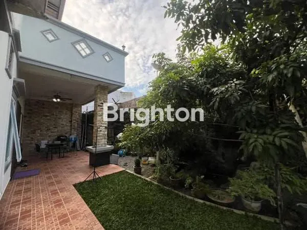 image CLUSTER BEVERLY  HOOK (2)