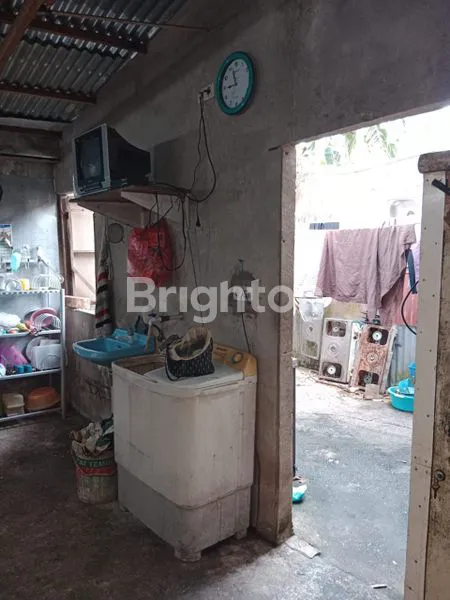 image RUMAH 2 LANTAI DI TENAYAN RAYA PEKANBARU, AKSES STRATEGIS (7)