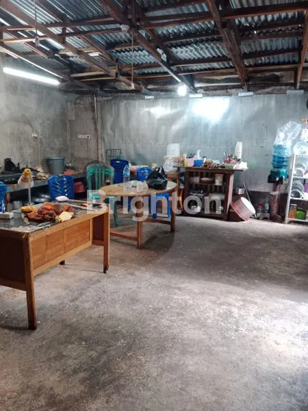 image RUMAH 2 LANTAI DI TENAYAN RAYA PEKANBARU, AKSES STRATEGIS (6)