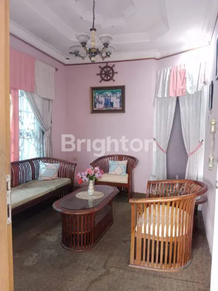 image RUMAH 2 LANTAI DI TENAYAN RAYA PEKANBARU, AKSES STRATEGIS (2)