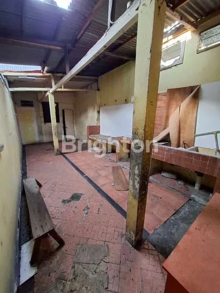 image PASAR LEGI SOLO UNTUK USAHA RUKO SIAP PAKAI (7)